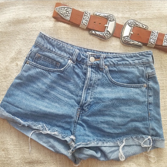 H&M Pants - H&M High Waisted Frayed Cutoff Denim Shorts